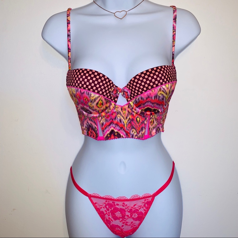 Victoria’s Secret lingerie set bra and thong - Picture 8 of 8